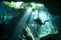   diver cenote chacmool great dive  